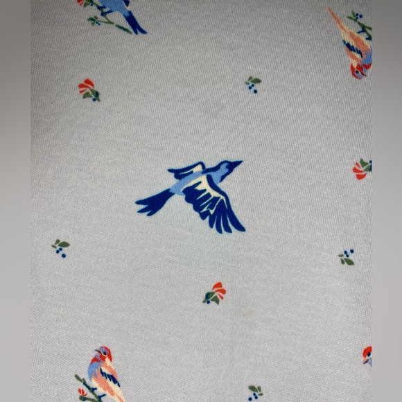 💥BOGO💥 Lands End Printed Polo. XL / P. Pretty pale blue bird print. Cotton - Picture 2 of 7